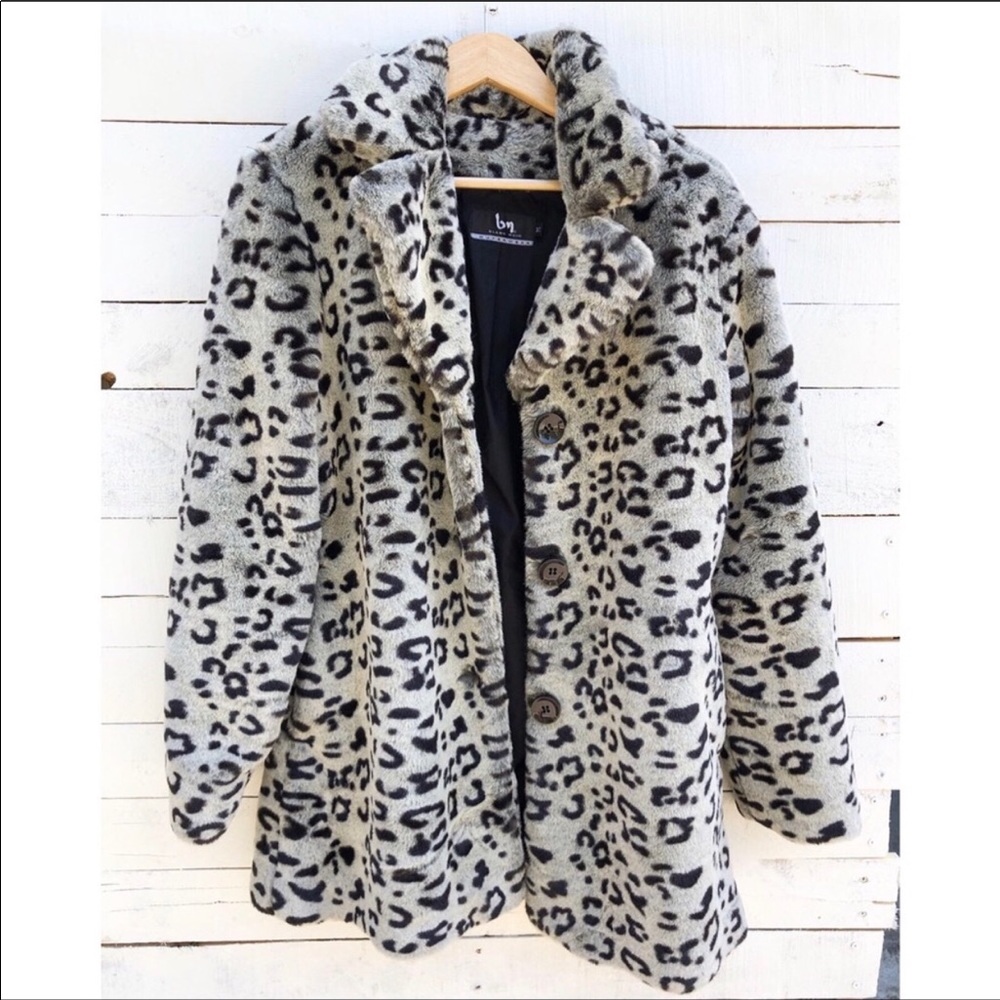 Beautiful Blanc Noir Faux Fur Leopard Coat